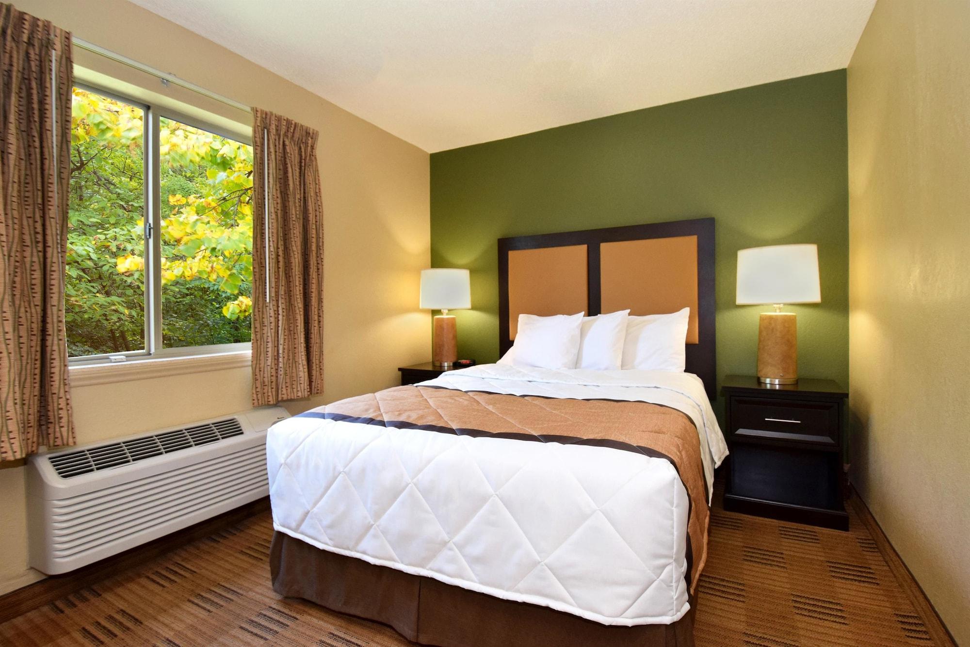 Extended Stay America Select Suites - St Louis - Westport - Craig Road Maryland Heights Exterior photo